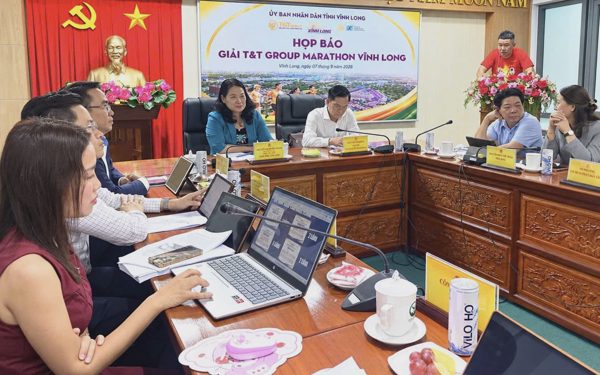 Hơn 5.000 vận động viên tham gia giải chạy 'Bứt nhịp Mekong - Vươn tầm tương lai' ở Vĩnh Long