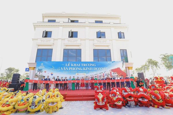 Hơn 60 văn phòng kinh doanh đồng loạt khai trương tại Vịnh Tiên