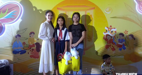Hơn 600 thiếu nhi cùng 'Vui hội trăng rằm'