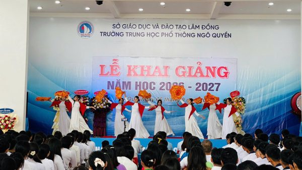 Hơn 7.300 học sinh đặc khu Phú Quý (Lâm Đồng) khai giảng năm học mới