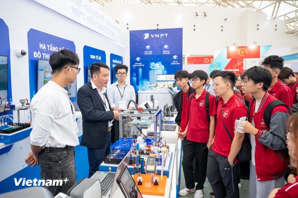 Hơn 9.000 tỉ đồng được Hà Nội dành cho khoa học, công nghệ và chuyển đổi số