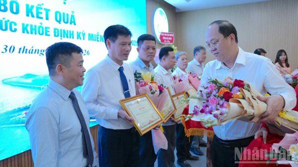 Hơn 99% người dân vùng sông nước Cà Mau được khám sàng lọc sức khỏe miễn phí