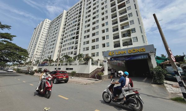 Hơn nghìn căn hộ TP HCM thoát cảnh 'treo' sổ sau hơn 10 năm