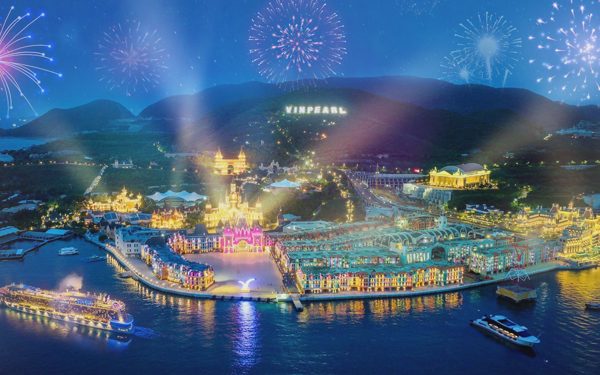 Hòn Tre: Từ hòn đảo hoang sơ giữa vịnh Nha Trang đến 'đảo diệu kỳ' của hàng triệu du khách