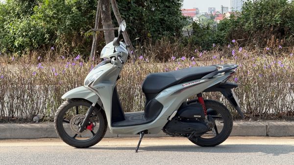 Honda Vision được lòng khách Việt: Tiết kiệm xăng là lợi thế