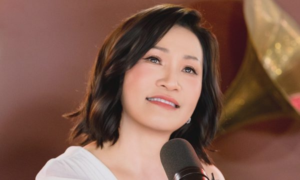 Hồng Đào được khen khi hát 'Xuân thì'