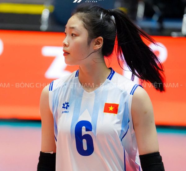 Hot girl bóng chuyền Việt Nam cao 1,86 m gây sốt ở ASIAD