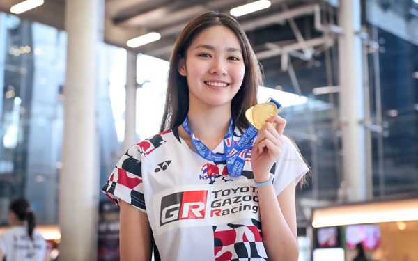 'Hot girl cầu lông' Thái Lan tiếp tục nhận tin dữ về doping