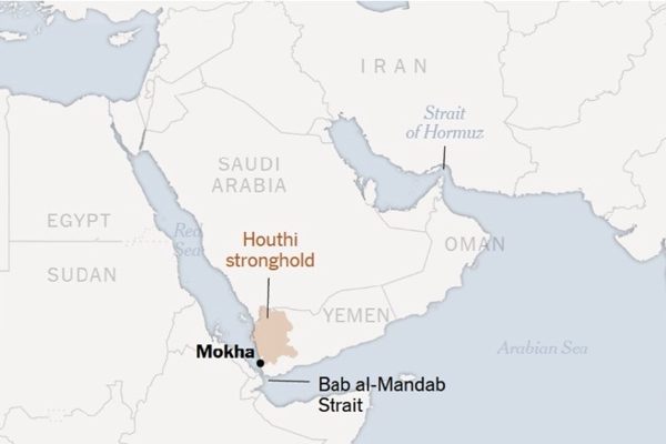 Houthi bất ngờ kiểm soát thành phố cảng chiến lược ở Yemen