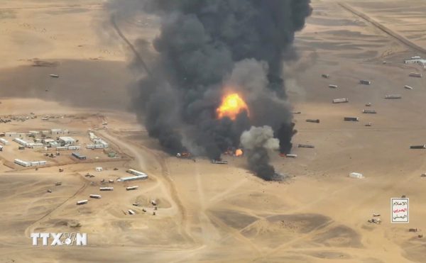 Houthi mở rộng tấn công, nhắm vào hai sân bay của Saudi Arabia
