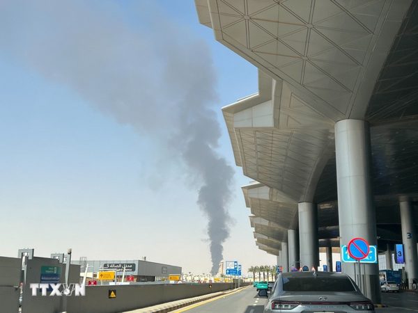 Houthi tiếp tục cảnh báo các hãng hàng không không sử dụng sân bay Saudi Arabia