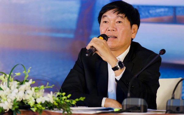 HPG về vùng thấp nhất năm, con trai ông Trần Đình Long đăng ký mua 50 triệu cổ phiếu