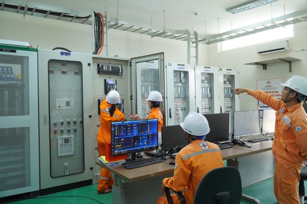 HSBC thu xếp 105 triệu USD khoản vay xanh quốc tế đầu tiên cho Điện lực miền Bắc