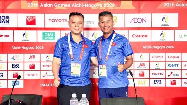 Huấn luyện viên Đinh Hồng Vinh: U23 Việt Nam đặt mục tiêu vượt qua vòng bảng