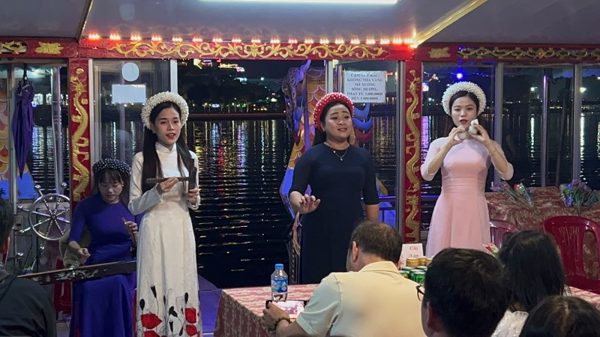 Huế đẩy mạnh quảng bá văn hóa ra quốc tế