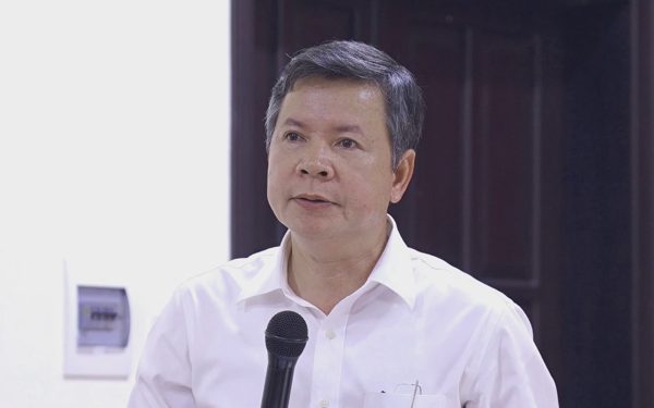 Huế lùi thời gian miễn phí sách giáo khoa vì thiếu sách