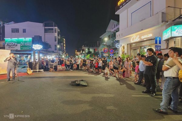 Huế nghiên cứu làm mái che phố đi bộ khu phố Tây