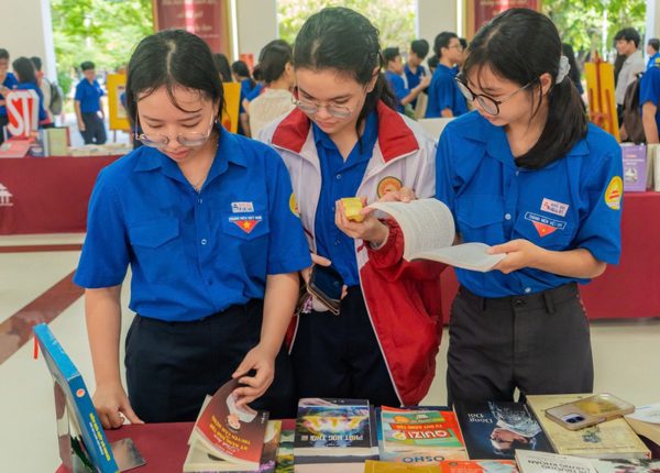 Huế phát động phong trào văn hóa đọc trong đoàn viên, thanh niên