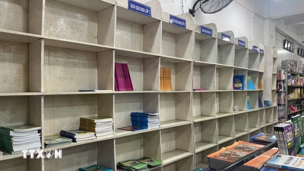 Huế tạm dừng chính sách cho mượn sách giáo khoa miễn phí