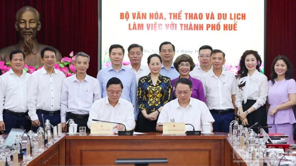 Huế và Bộ Văn hóa, Thể thao và Du lịch thống nhất 4 nhóm nhiệm vụ phát triển đến năm 2030