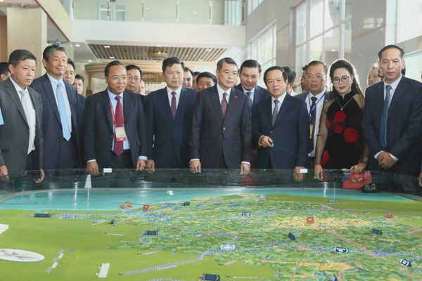 Hưng Yên định hướng ra sao cho các khu công nghiệp để đón vốn lớn?