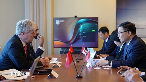 Hướng hợp tác mới trong quan hệ Việt Nam-Canada