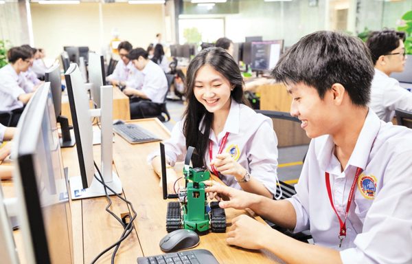 Hướng tới mô hình đại học thông minh