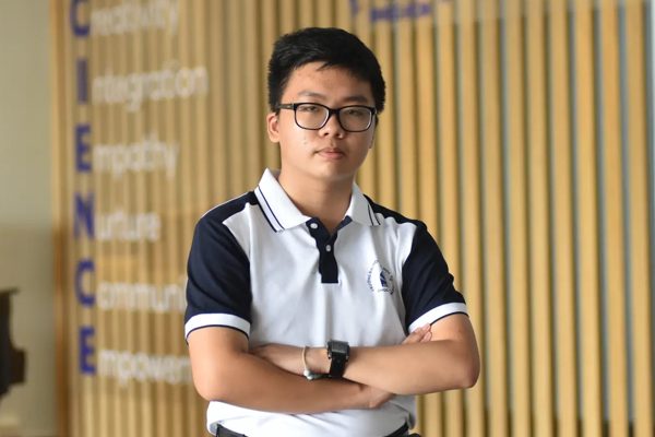 Huy chương Bạc IMO, Vàng APMO, nam sinh nhận học bổng 320 triệu ngày nhập học