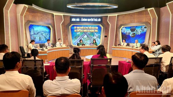 Huy động nguồn lực tháo gỡ "điểm nghẽn" hạ tầng giao thông ở TP Hồ Chí Minh