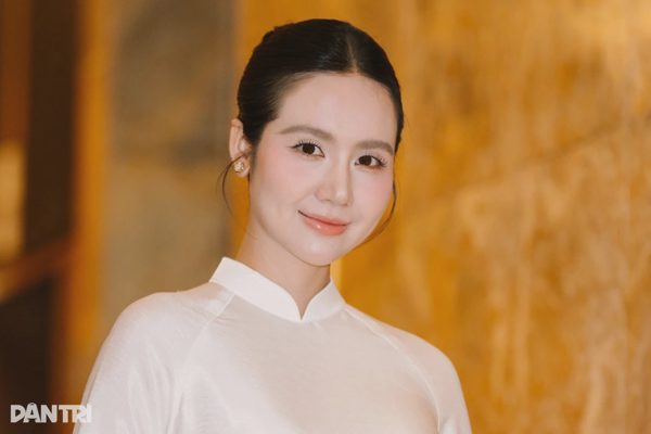 Huyền Lizzie tuổi 36: "Tôi có con, gia đình và nghề diễn là đủ đầy"