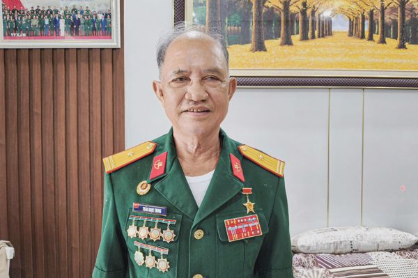 Huyền thoại xạ thủ B40 và nghi lễ đặc biệt giữa rừng của 12 người lính