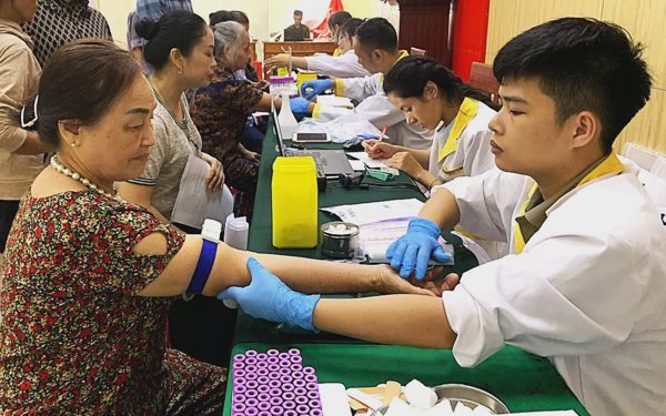 Hy vọng sớm xác định được mộ anh trai liệt sĩ từ việc thu nhận mẫu ADN