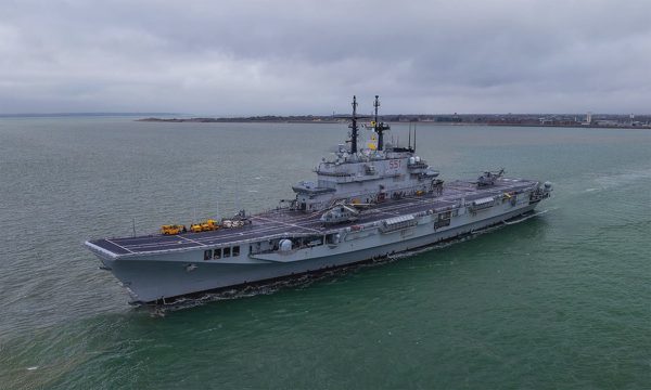 Indonesia sắp nhận tàu sân bay đầu tiên