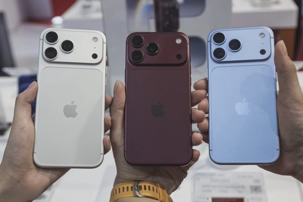 iPhone 18 Pro Max gặp lỗi nghiêm trọng đến mức người dùng phải đổi máy