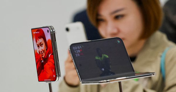 iPhone Duo chưa hết sức nóng, Apple đã tính đến bản màn hình rộng hơn