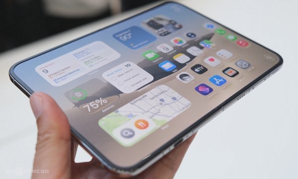 iPhone Duo có thể thay lớp phủ chống lóa với giá từ 19 USD