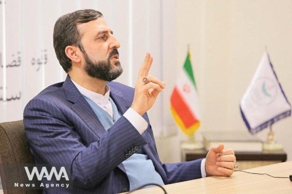 Iran cảnh báo châu Âu, 80 nước đề nghị Tehran mở cửa eo biển Hormuz