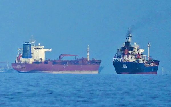 Iran cảnh báo truy đuổi tàu thuyền trên toàn khu vực, không chỉ ở Hormuz