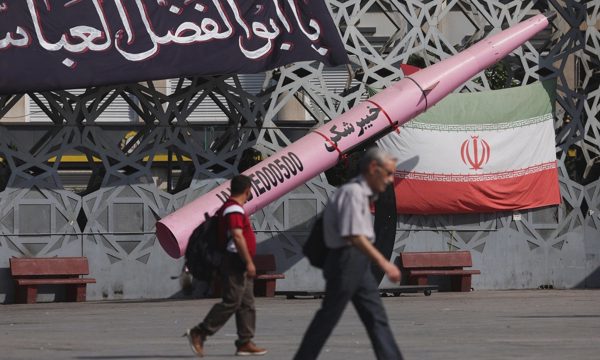 Iran có thể đáp trả cuộc chiến kinh tế của Mỹ thế nào