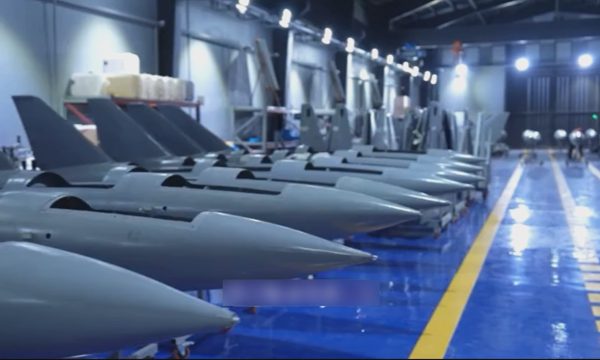 Iran lần đầu hé lộ dây chuyền sản xuất UAV tự sát