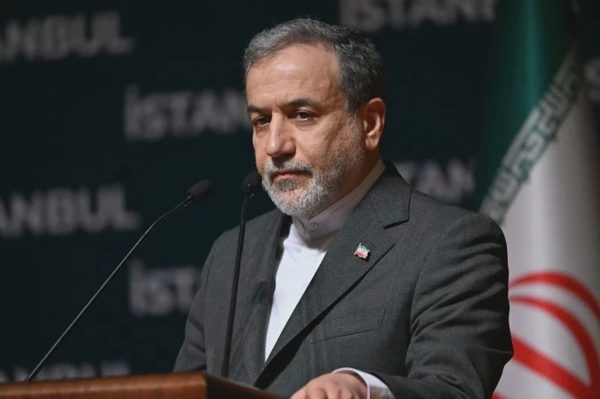 Iran nhận phản hồi chính thức của Mỹ về đề xuất đình chiến