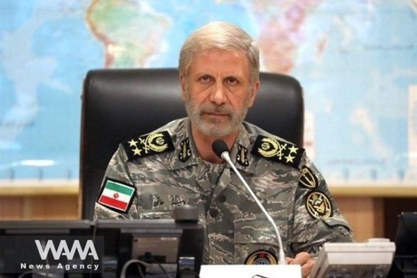 Iran nói eo biển Hormuz sẽ không trở lại như cũ, treo thưởng bắn hạ lính Mỹ
