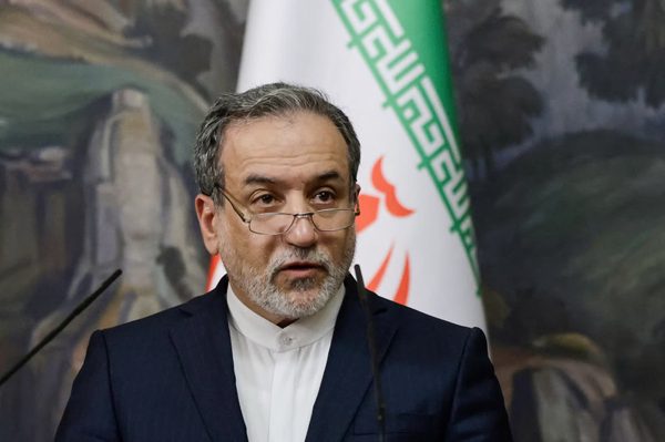 Iran nói Mỹ áp lệnh trừng phạt vì 'tuyệt vọng'