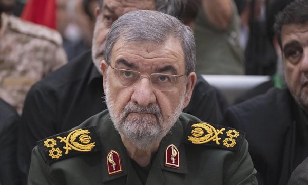 Iran nói Mỹ hành động chưa đủ để mở lại eo biển Hormuz