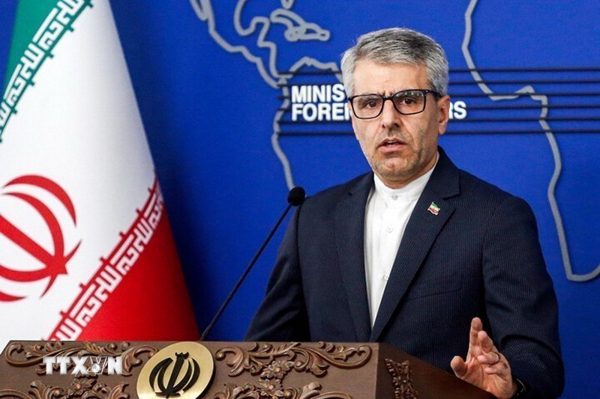 Iran phản đối Thụy Điển trục xuất nhân viên ngoại giao