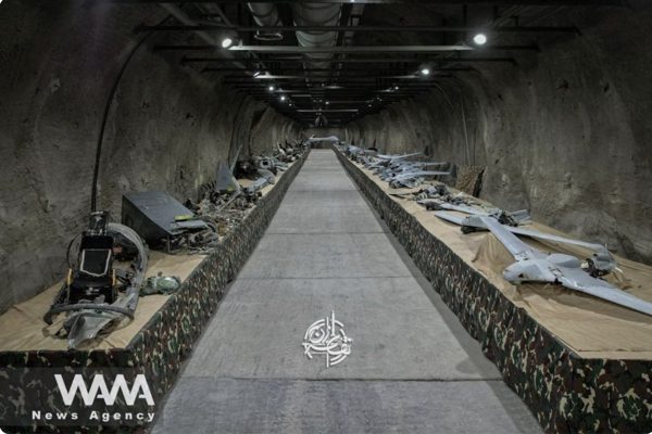 Iran tiết lộ căn cứ phòng không ngầm và xác máy bay thù địch