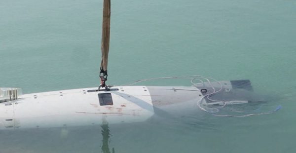 Iran tung video bắt giữ tàu ngầm UAV 'hiện đại nhất' của Mỹ
