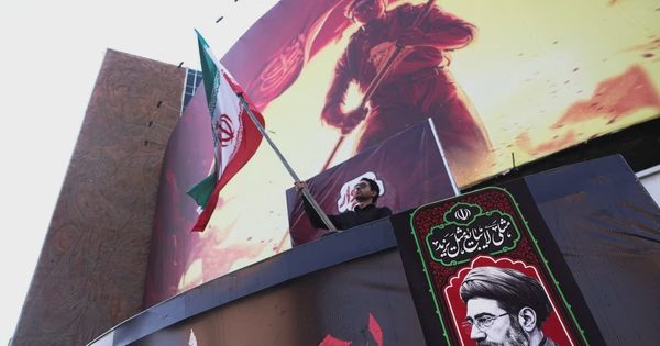 Iran tuyên bố sẽ coi các nước tham gia cấm vận cùng Mỹ là kẻ thù