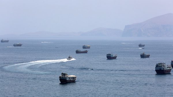 Iran tuyên bố chủ trương hạn chế thay vì đóng cửa Eo biển Hormuz