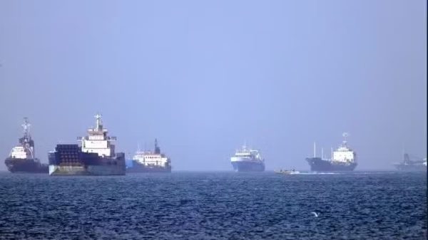 Iran tuyên bố lập 'khu vực cấm' gần eo biển Hormuz
